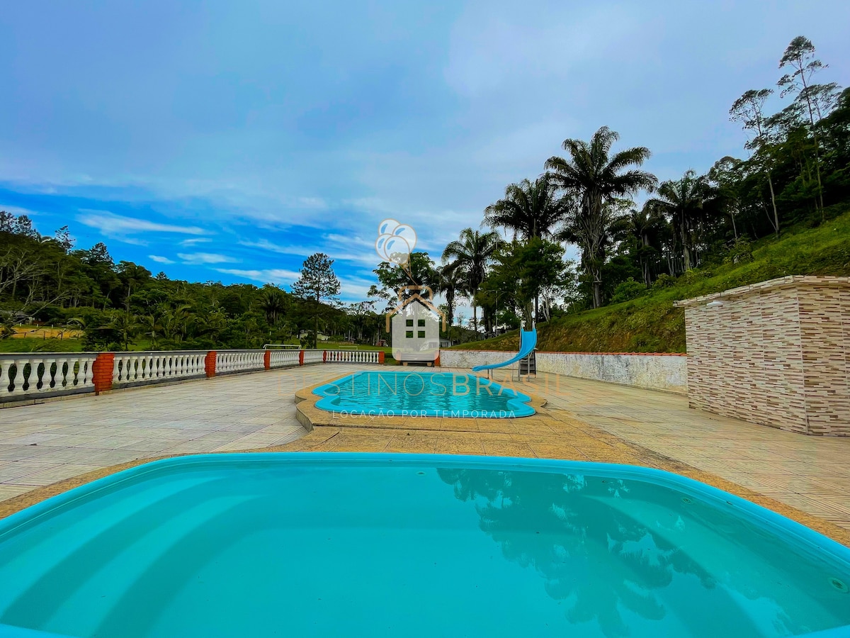 宽敞的乡村别墅Juquitiba |游泳池和湖泊