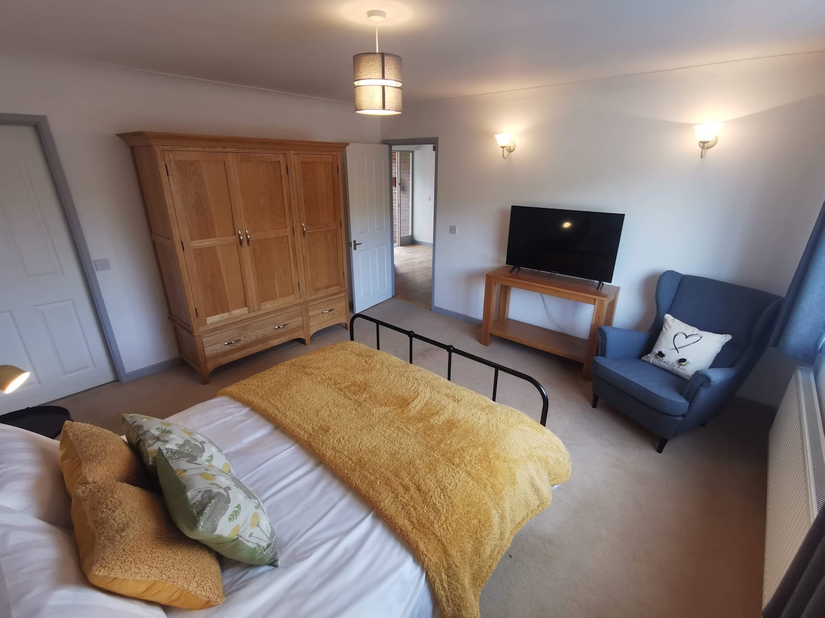 Twyngaer, a spacious 3 bedroom bungalow sleeps 6