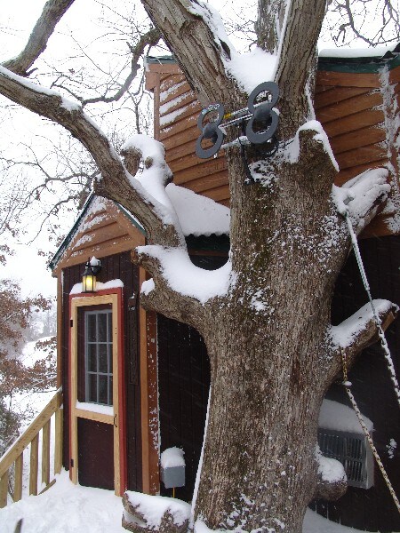 White Oak Tree House by Garden of the Gods