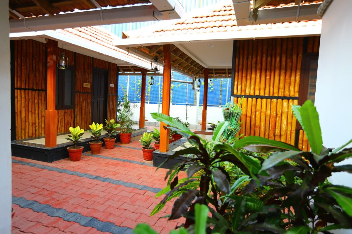 Independent Cottage Near Guruvayur Temple 100 Mtrs