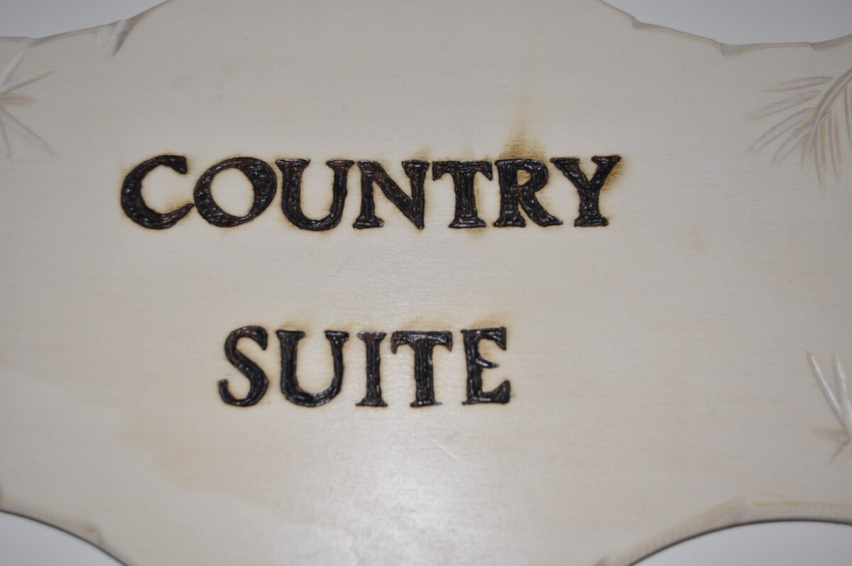 Country  suite  family