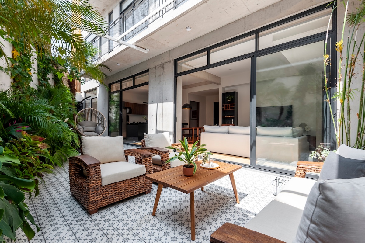 NEW! Stunning 3-bdr Garden House in Roma Norte