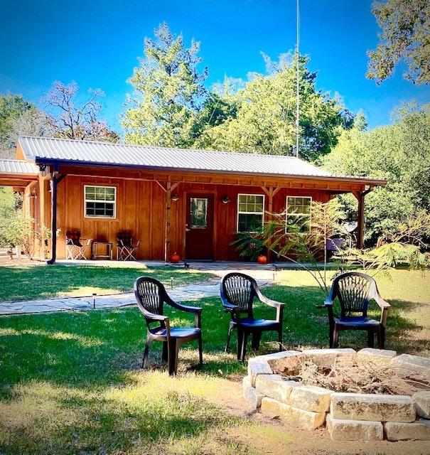 NEW! The Country Cabin @ Trinity Oaks Farm!