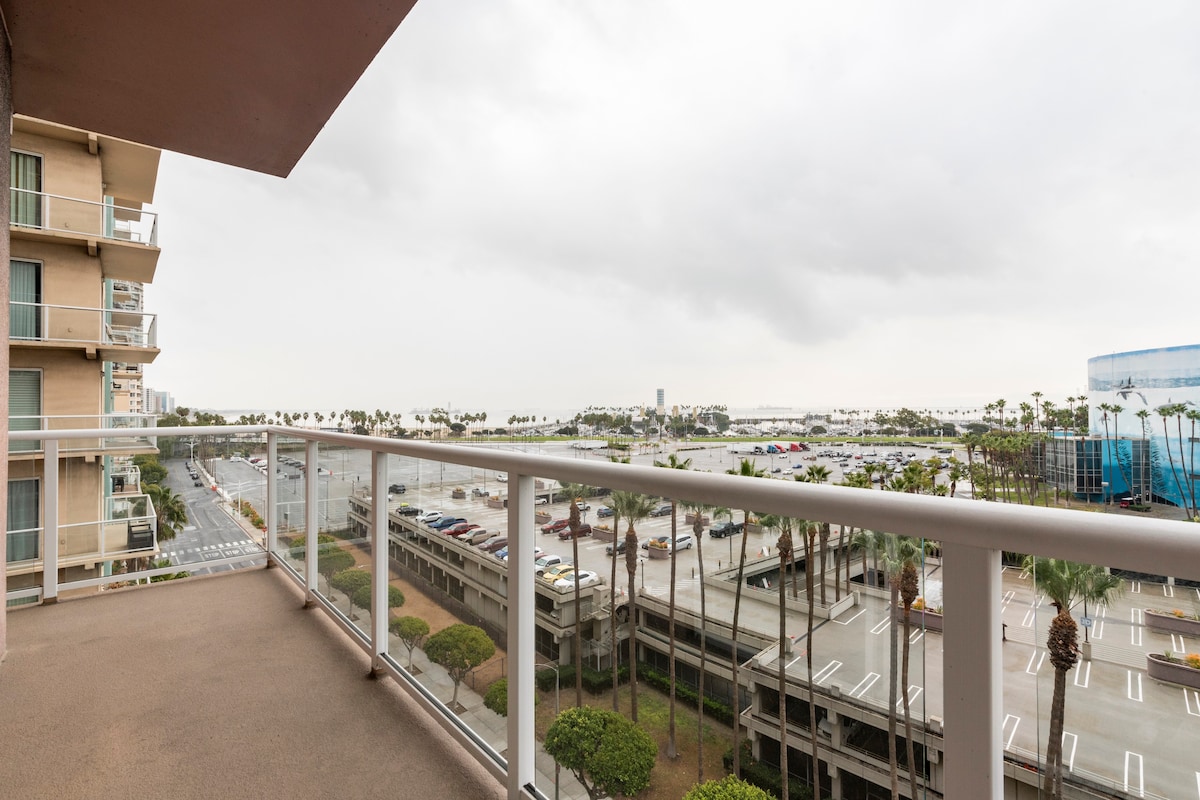 A Corner Unit with OCEAN VIEWS from EVERY ROOM