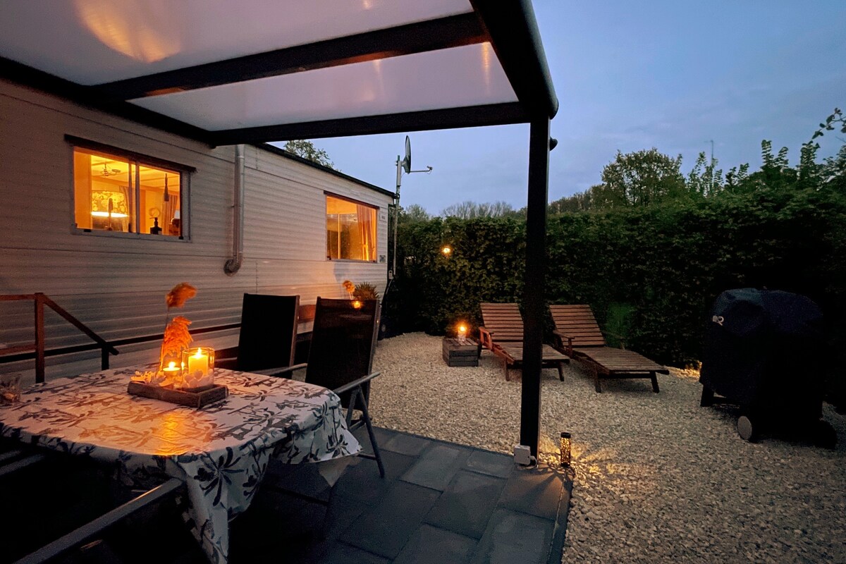 PURE - Chalet Zeeland - private terrace