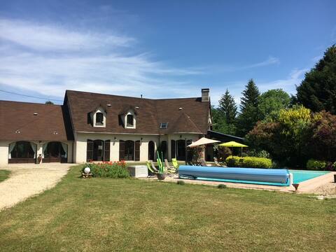 L'Etincelle villa 14 pers, piscine  jacuzzi, sauna