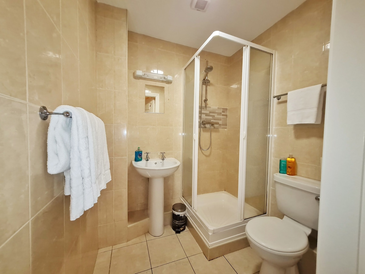 3-Bedroom Galway City Apartment