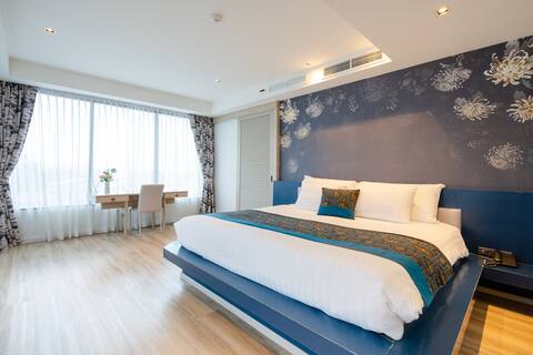 Luxury 2 bedrooms + living room + balcony (BF)