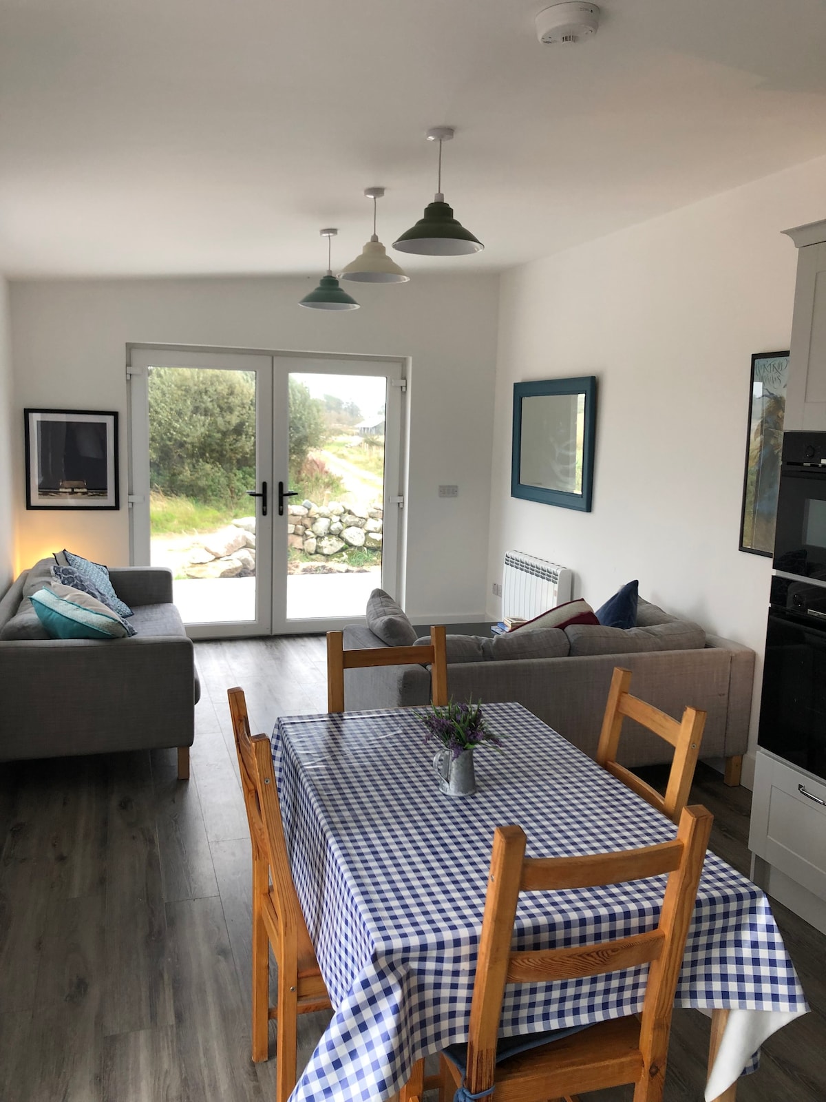 Cosy one bed Connemara cottage close to beach