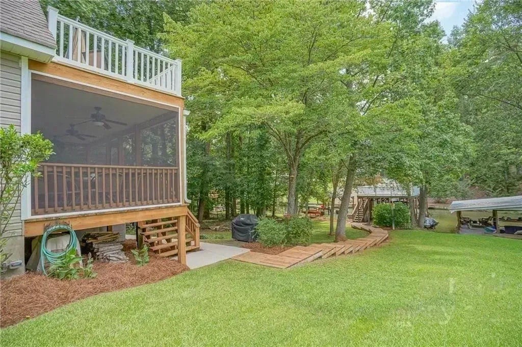 Cozy 3 bedroom cottage on beautiful Lake Tillery!