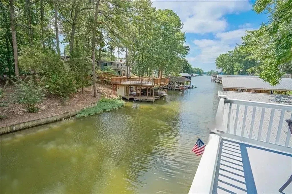 Cozy 3 bedroom cottage on beautiful Lake Tillery!