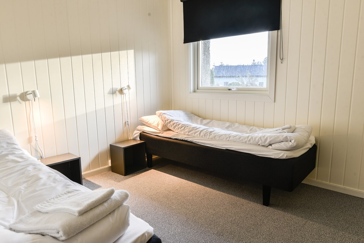 Heggåsen 511 -房子，有3间卧室和1个卫生间。位于市中心！