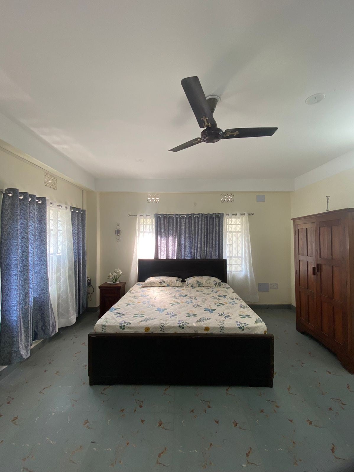 Maria's Homestay | 3BHK Furnished Apartment