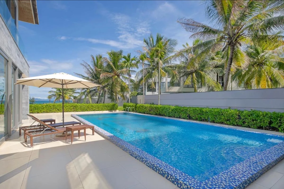 Seafront 5* Luxury Pool Villa ※ Breathtaking Views