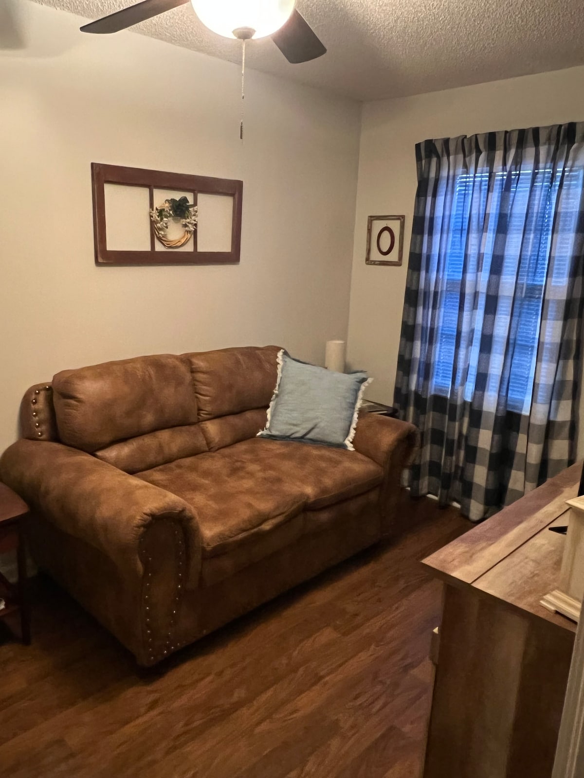 Cozy, Comfy Country Apartment-Fully Equipped!