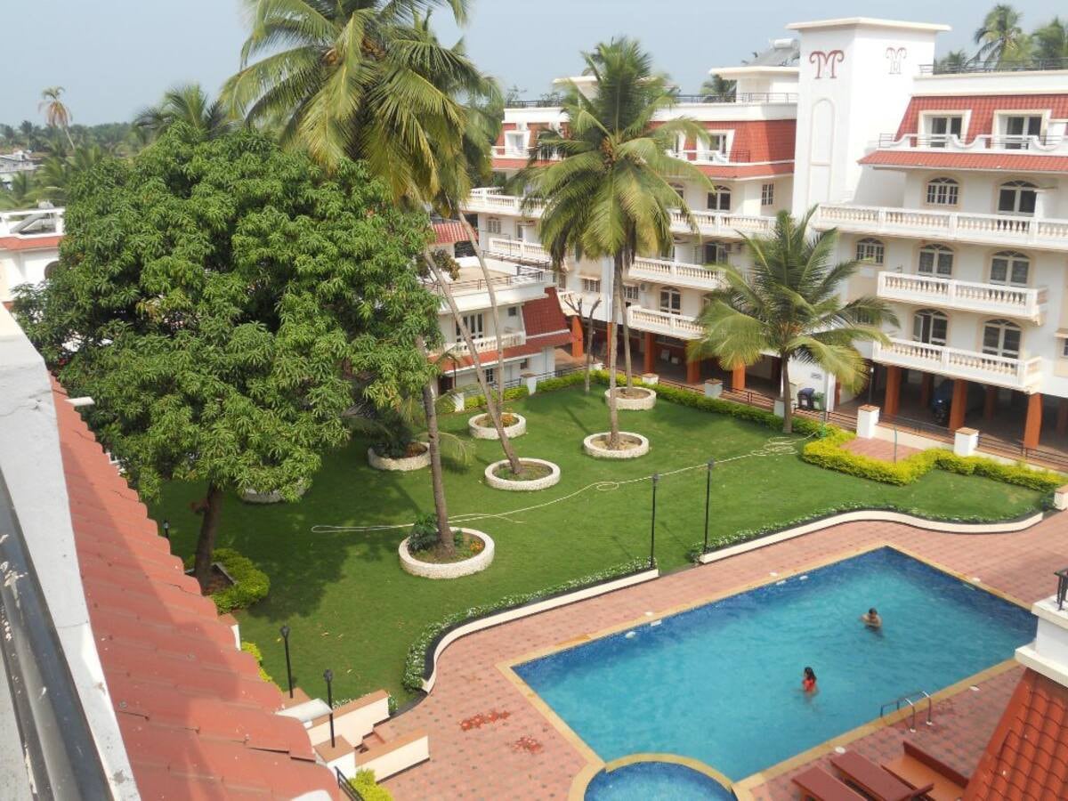 Casa Regal-2BHK 500m from beach. Terrace Pool View