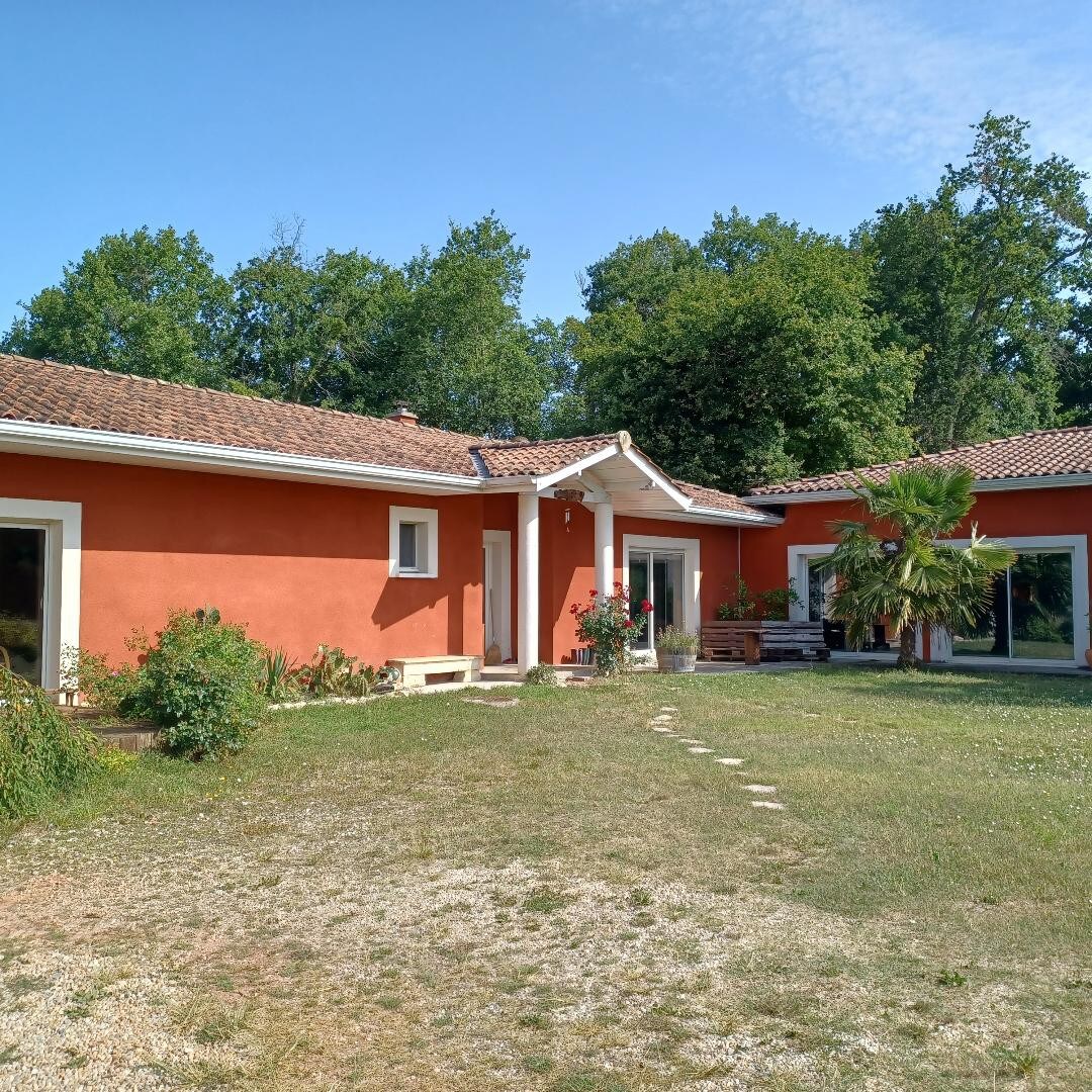 Agréable chambre d'hôte avec piscine