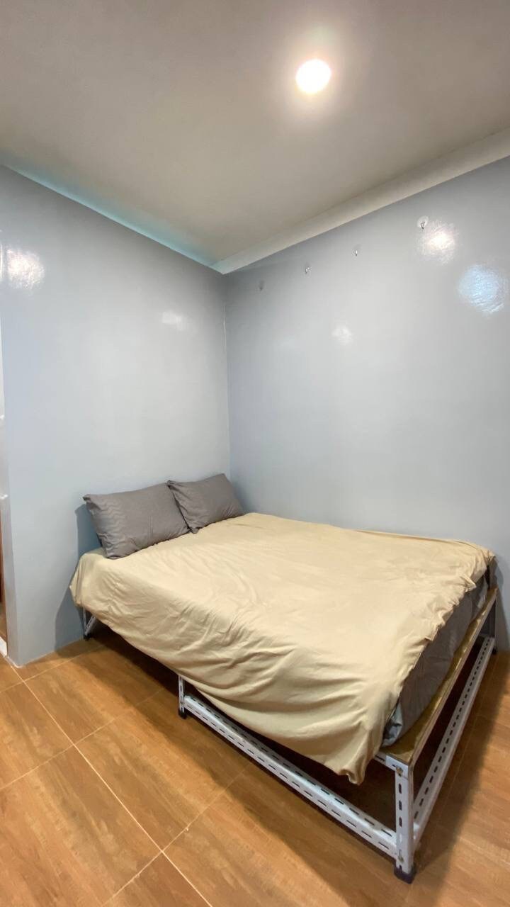 Room 9: New Fully Furnished Studio Type Apartment