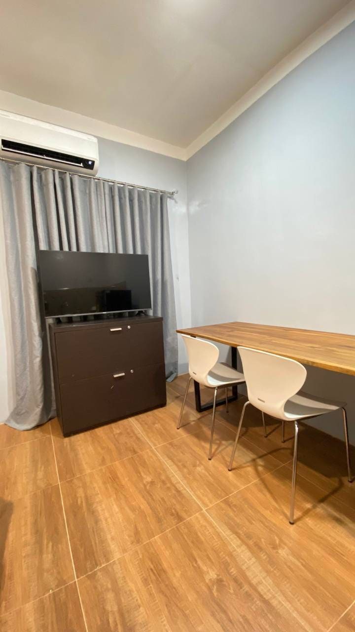 Room 9: New Fully Furnished Studio Type Apartment