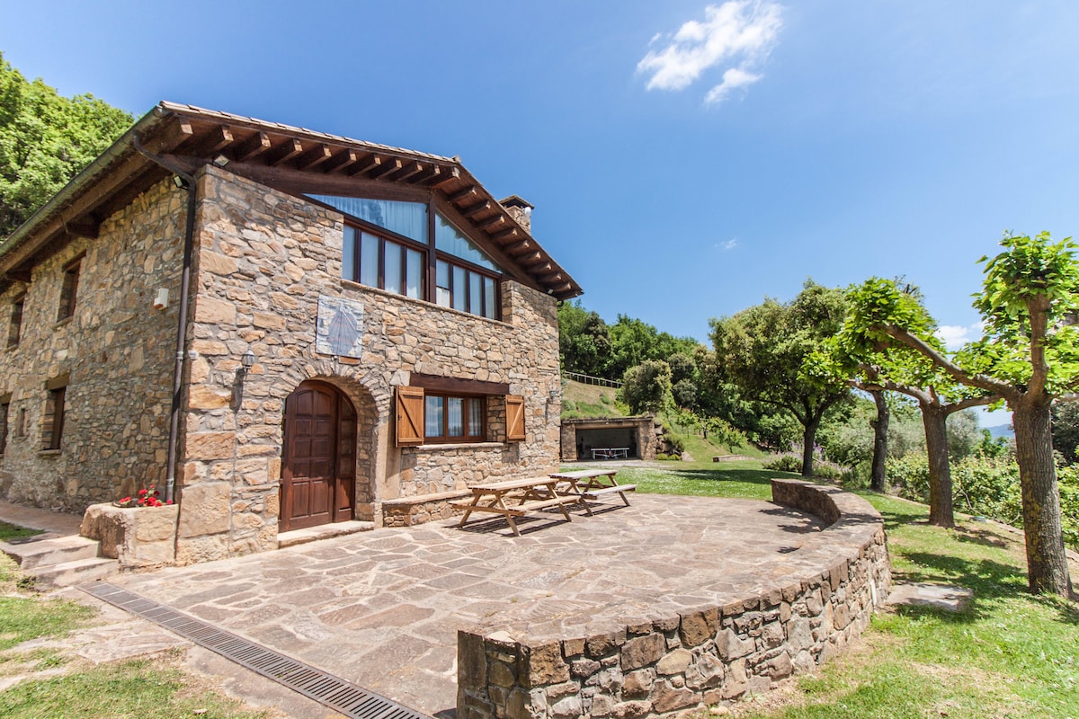 Bonita masía restaurada con vistas espectaculares