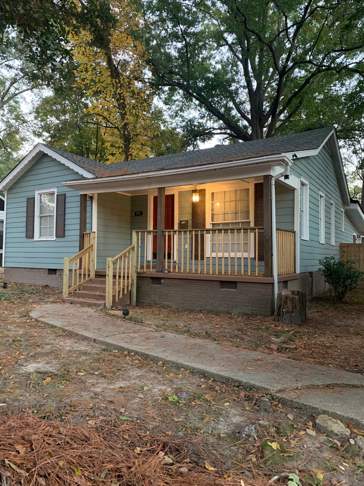 Cozy Fondren home.