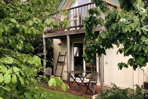 Orchard Studio  - ideal for a relax, or to explore