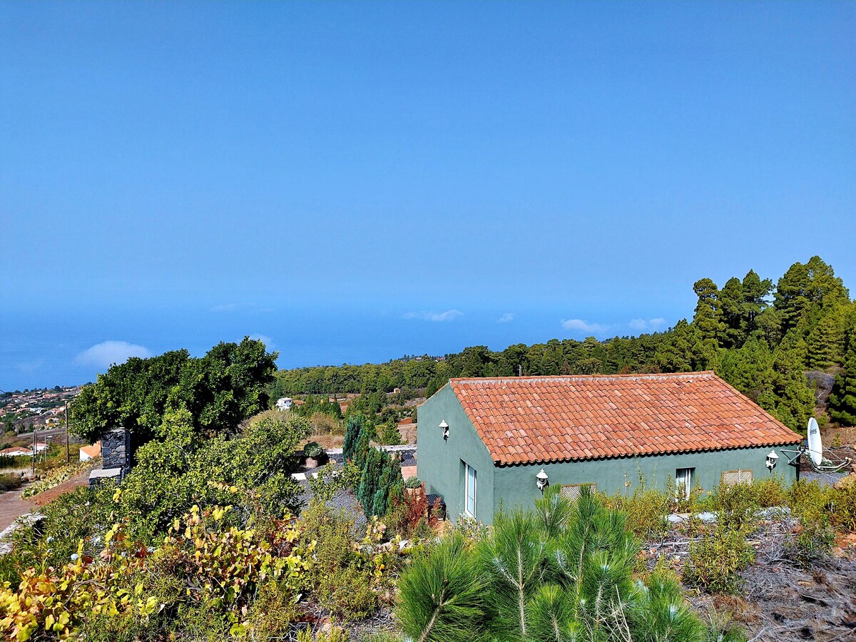 El Topo con vistas y chimenea en Puntagorda