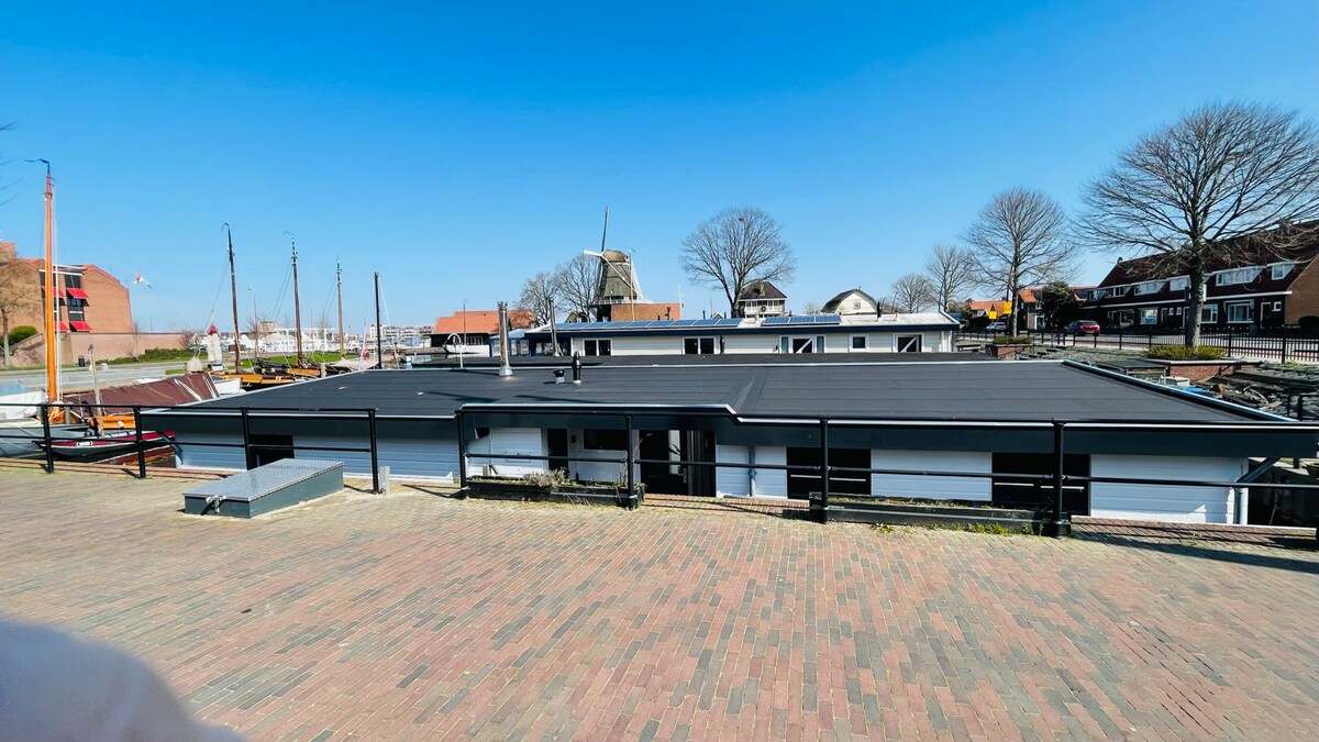 Woonboot 4 Harderwijk