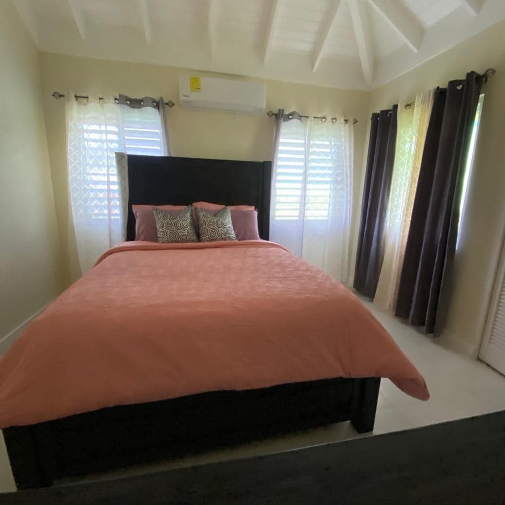 Beautiful 3-bedroom vacation home in Ocho Rios, JA