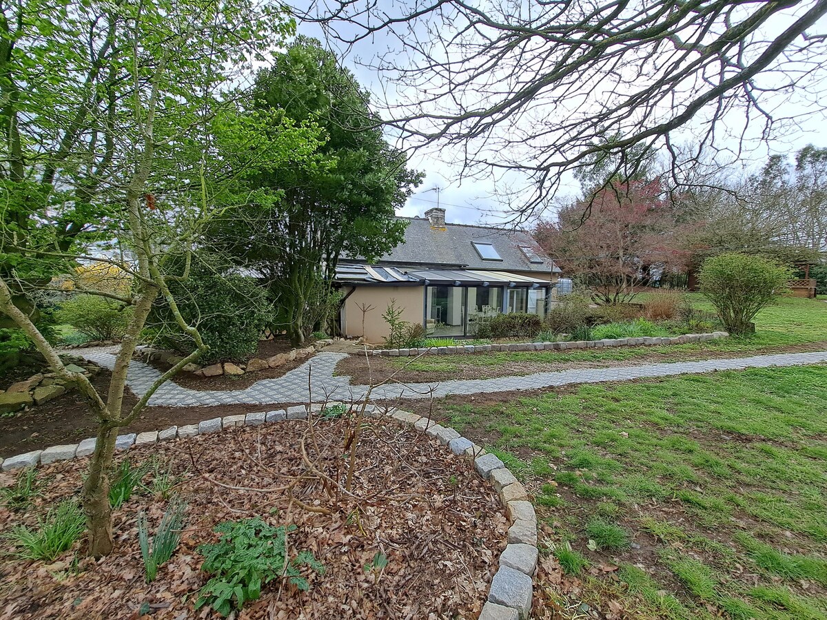 Earth and Sea Cottage