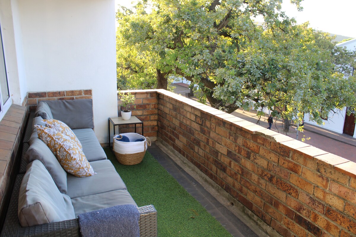 Spacious Apartment in Central Hub Stellenbosch