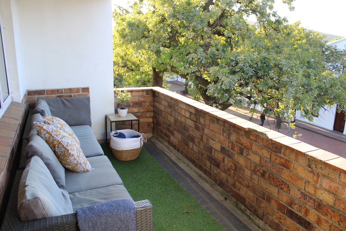 Spacious Apartment in Central Hub Stellenbosch