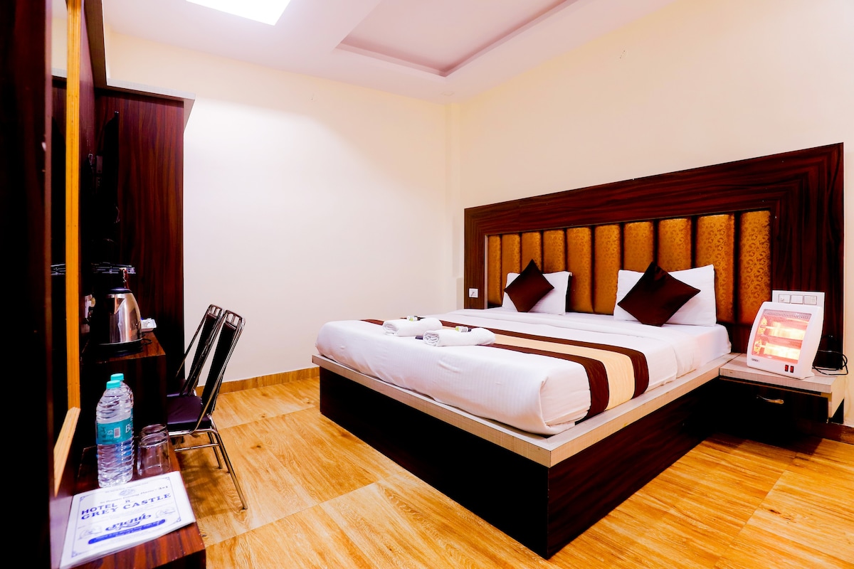 Charming 18 bed room Boutique Hotel in Haridwar