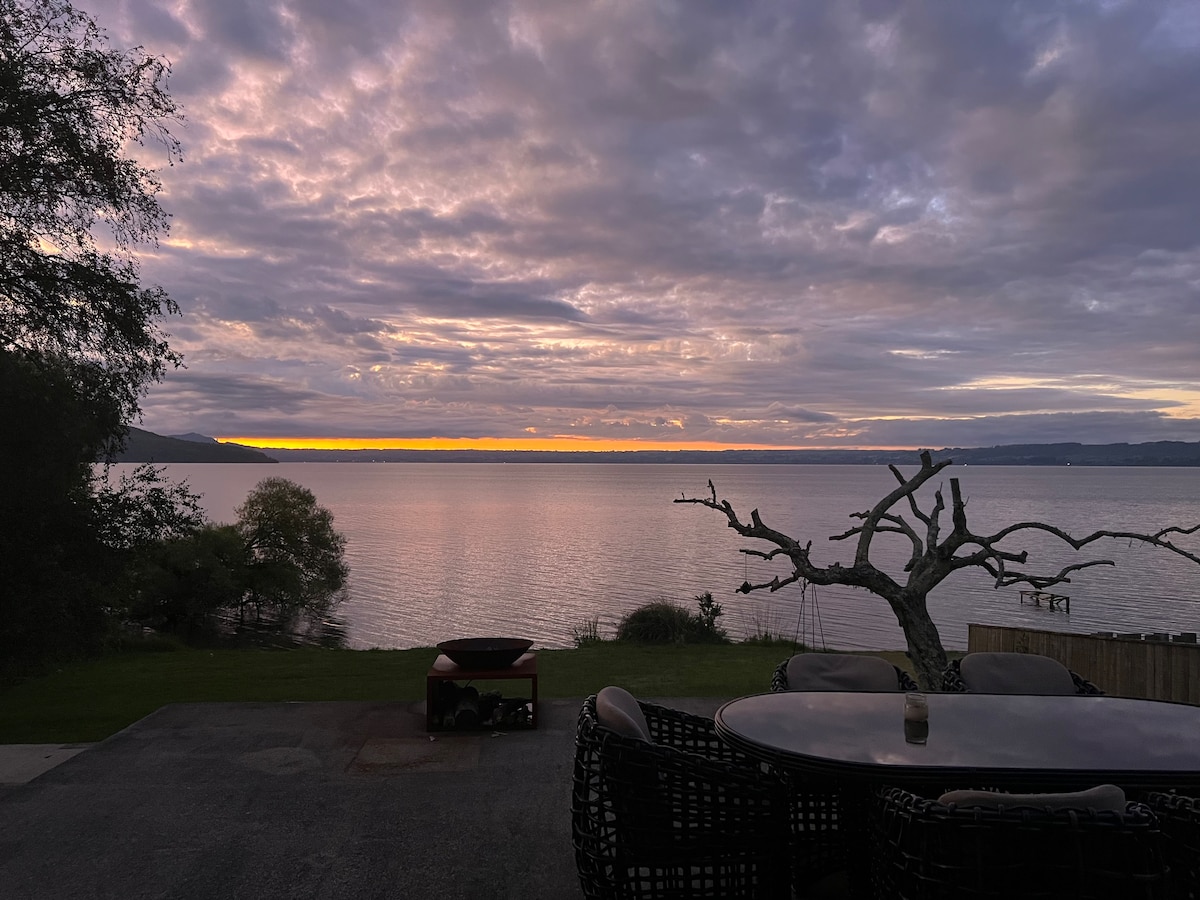 Lake Edge Rotorua