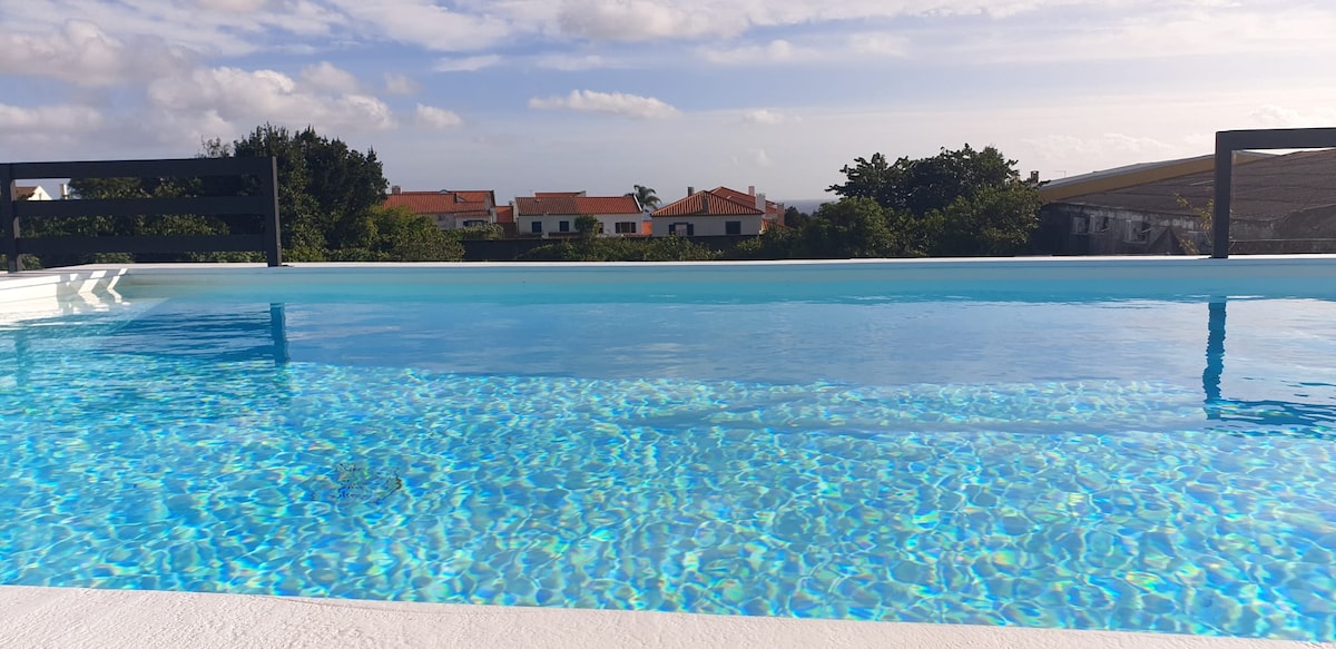 Villa between greenhouses with pool and jacuzzi