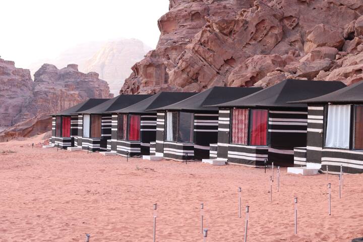 Wadi Rum Village的民宿