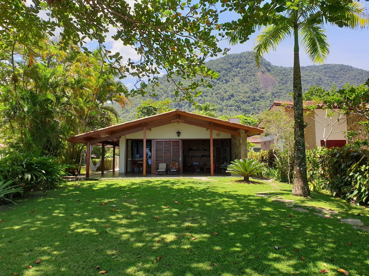 Casa pé na areia - Cond. Pedra Verde