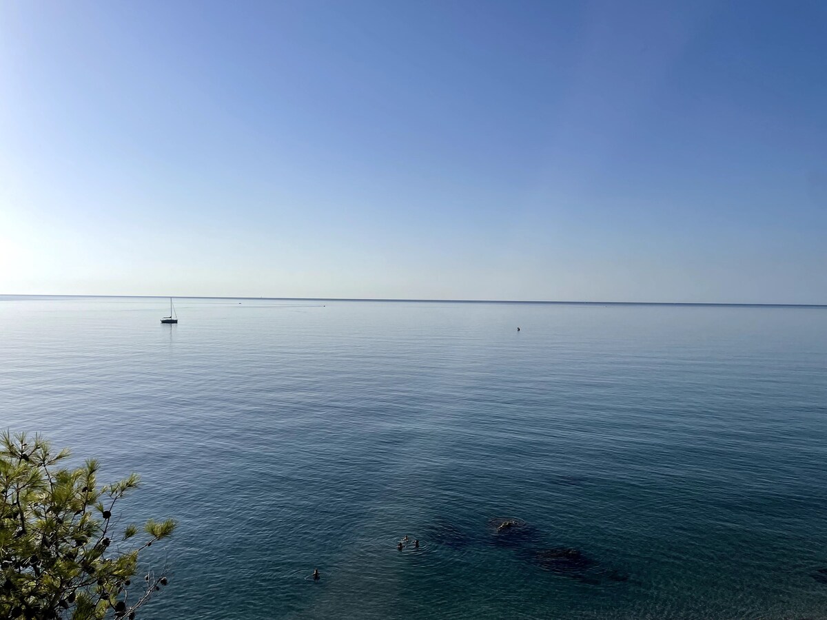 Appartamento con terrazzo vista mare