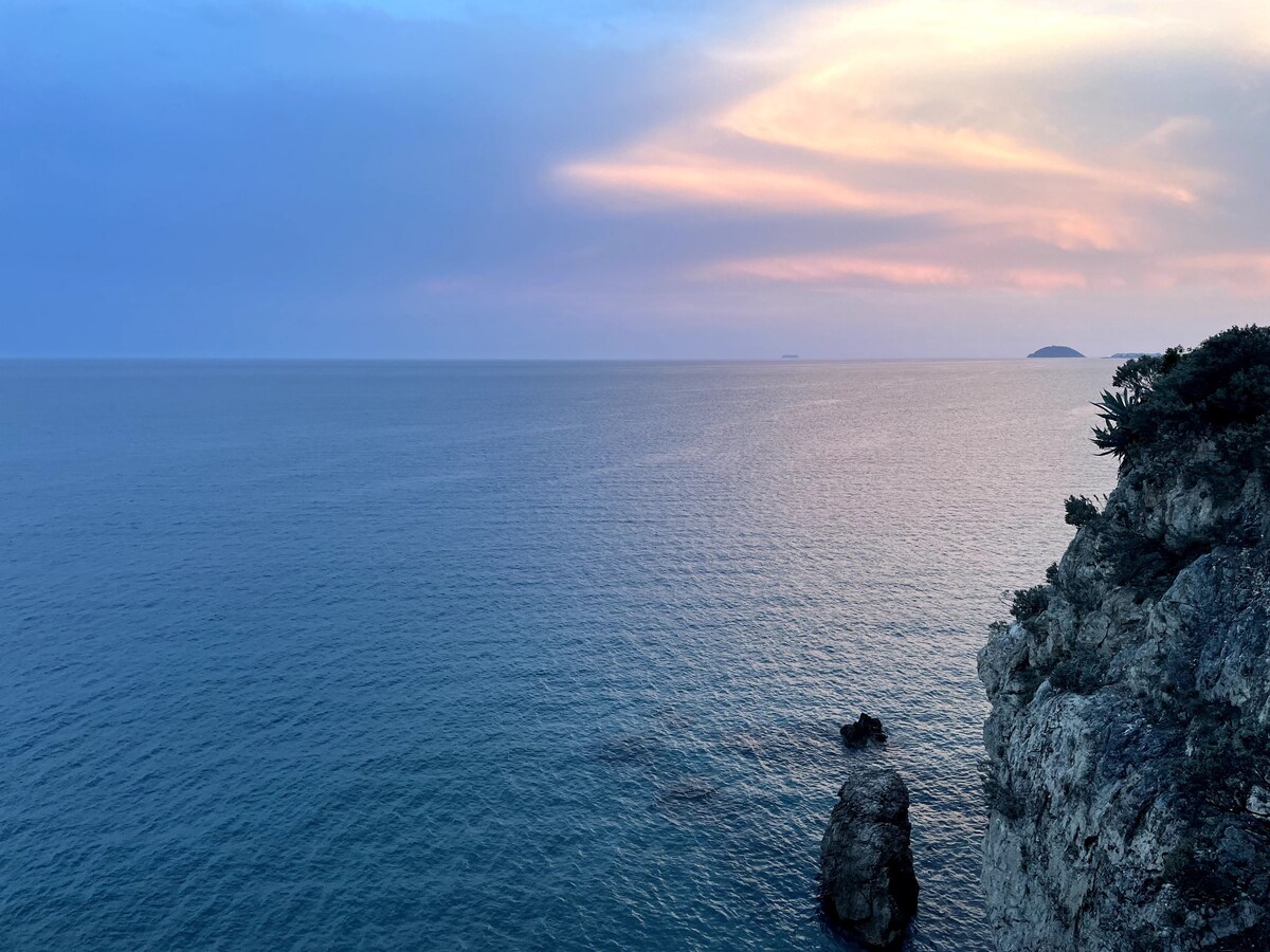 Appartamento con terrazzo vista mare