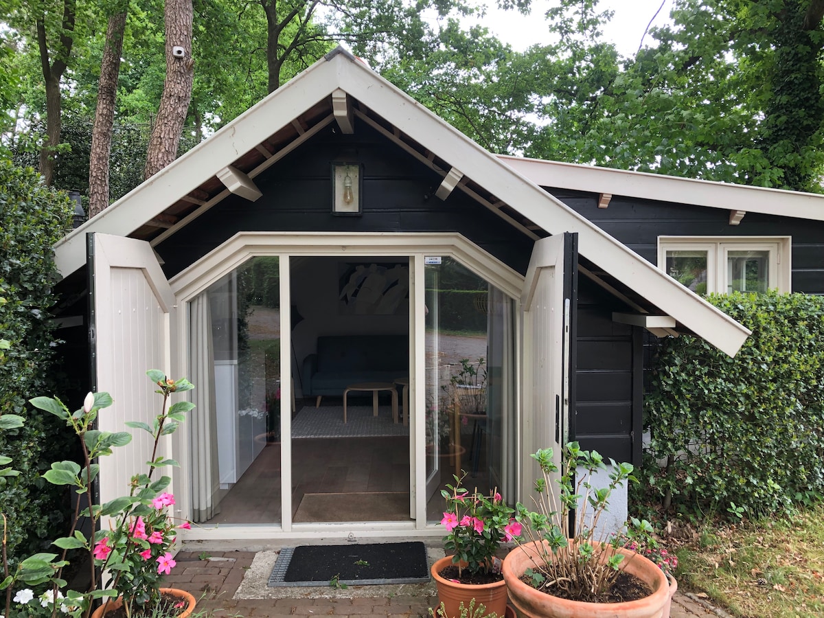 Tiny house in het centrum van oud Blaricum.