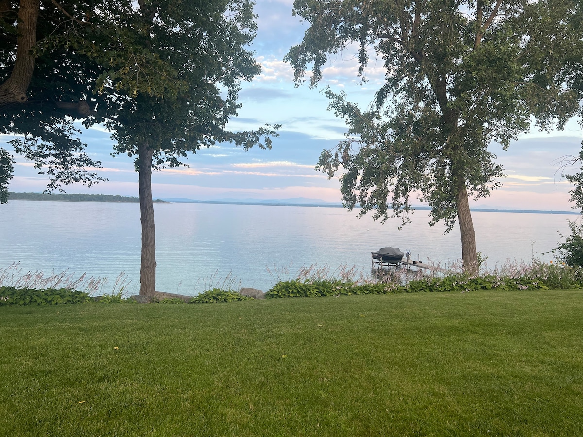 Lake Champlain Lakefront Retreat