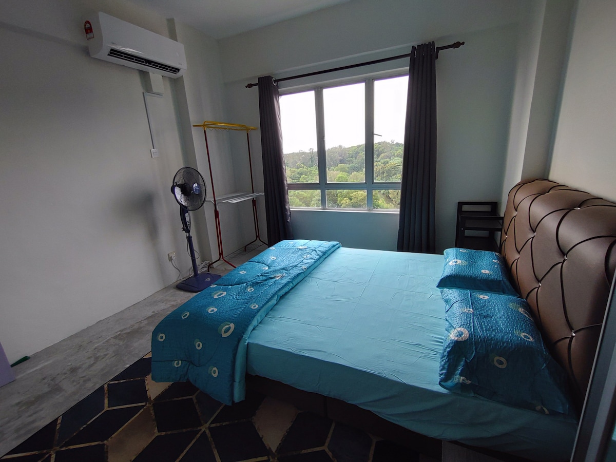 Cozy one bedroom apartment with sea & forest view