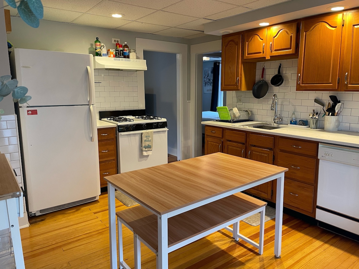 Bedroom and private bathroom with laundry/parking