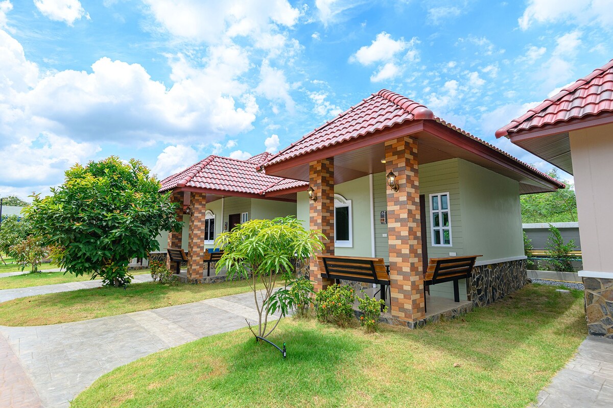 Cozy Villa Twin BR near Khao Yai 15 Min +Breakfast