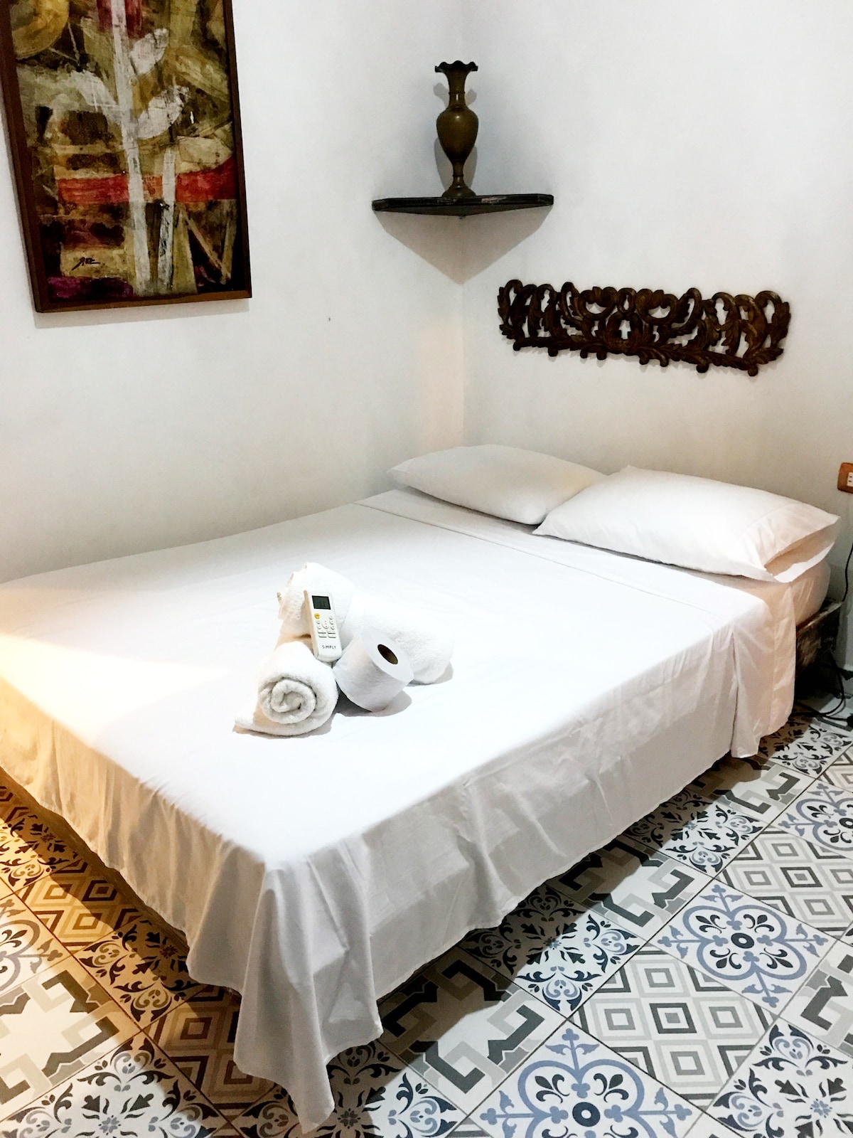 Double room in a charming hostel in Cartagena!