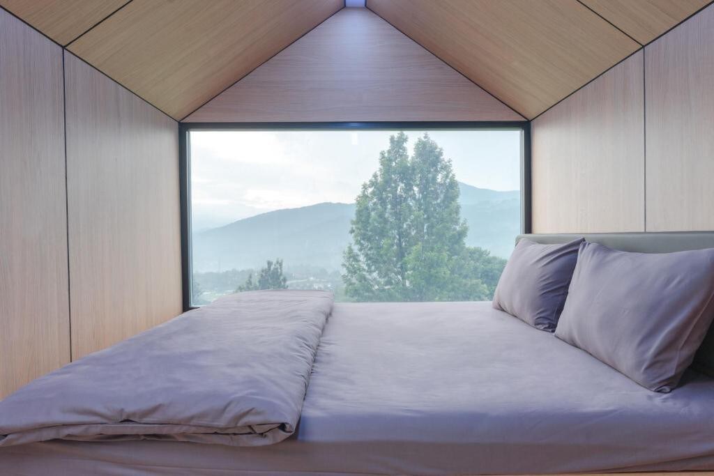 Deluxe Cabin Room with Mountain View - West Java