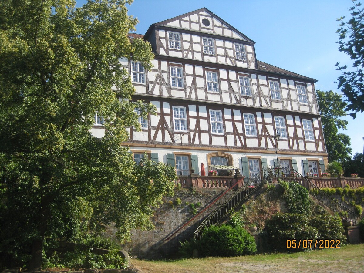 Geschmackvolle Wohnung in Herrenhaus Nähe Marburg