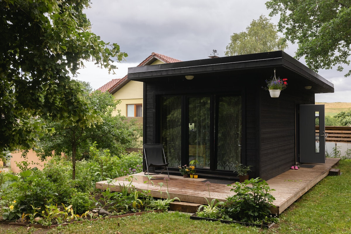 Garden house|sauna|Old Town tram