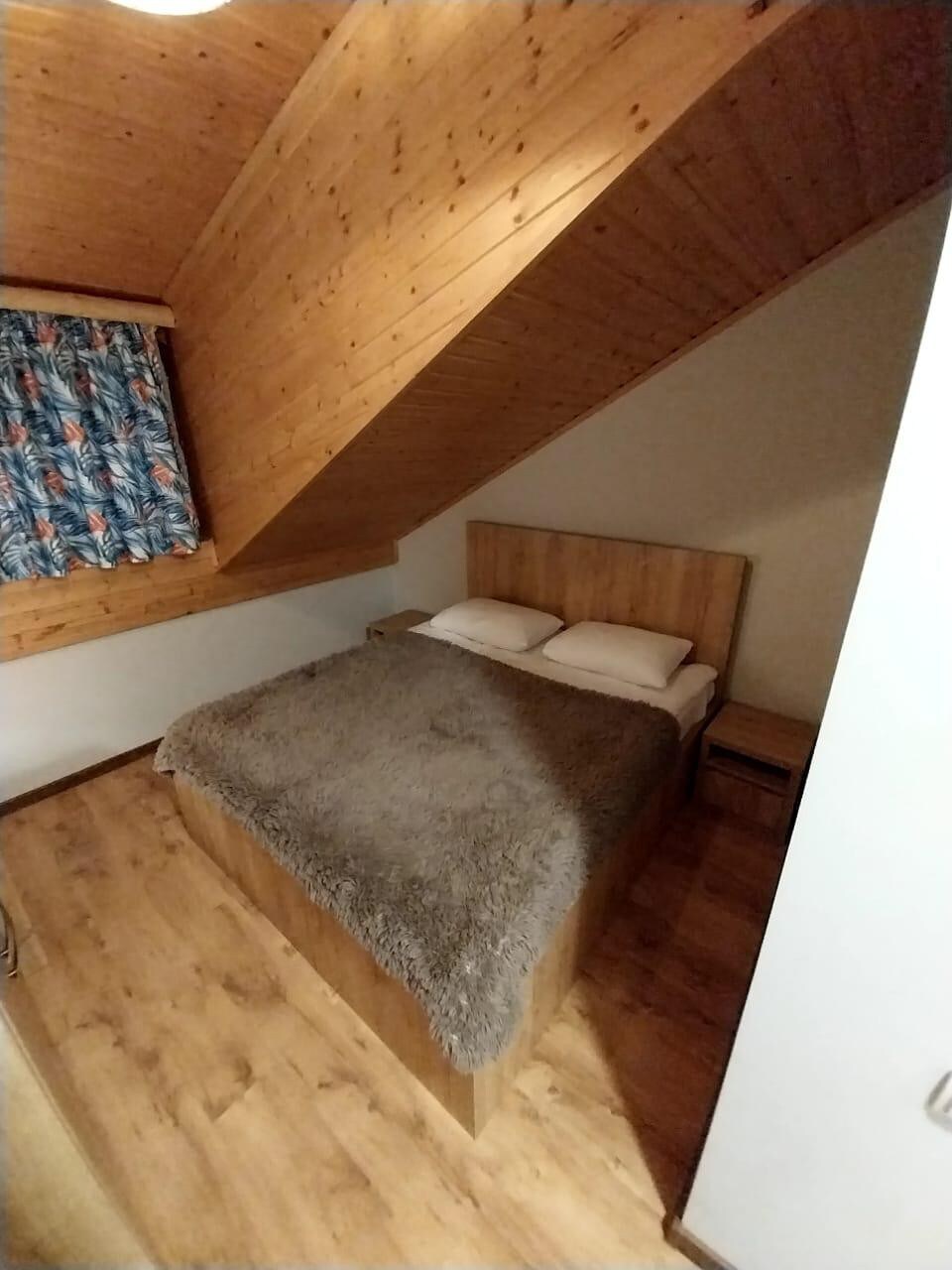 Lanchvali Inn - Double room with mountain view