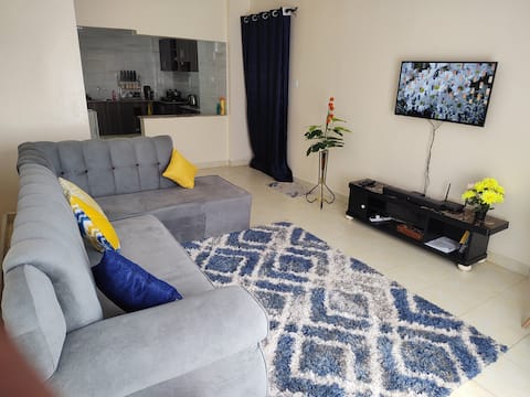 Lovely apartment with a beautiful private room.